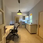 With The Comfort Of بيت للعطل كمر