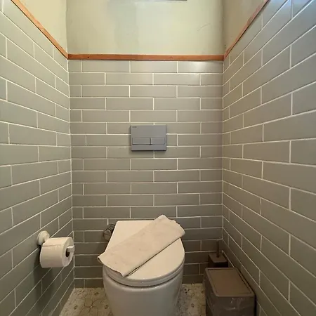 בית נופש With The Comfort Of קמר